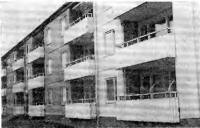 Рис. 60. Составные стеновые панели с размерами на одно и два окна фирмы «Итонг»